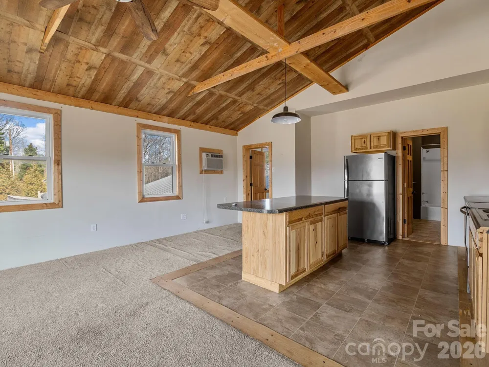 1487 Hayes Road Columbus, NC 28722