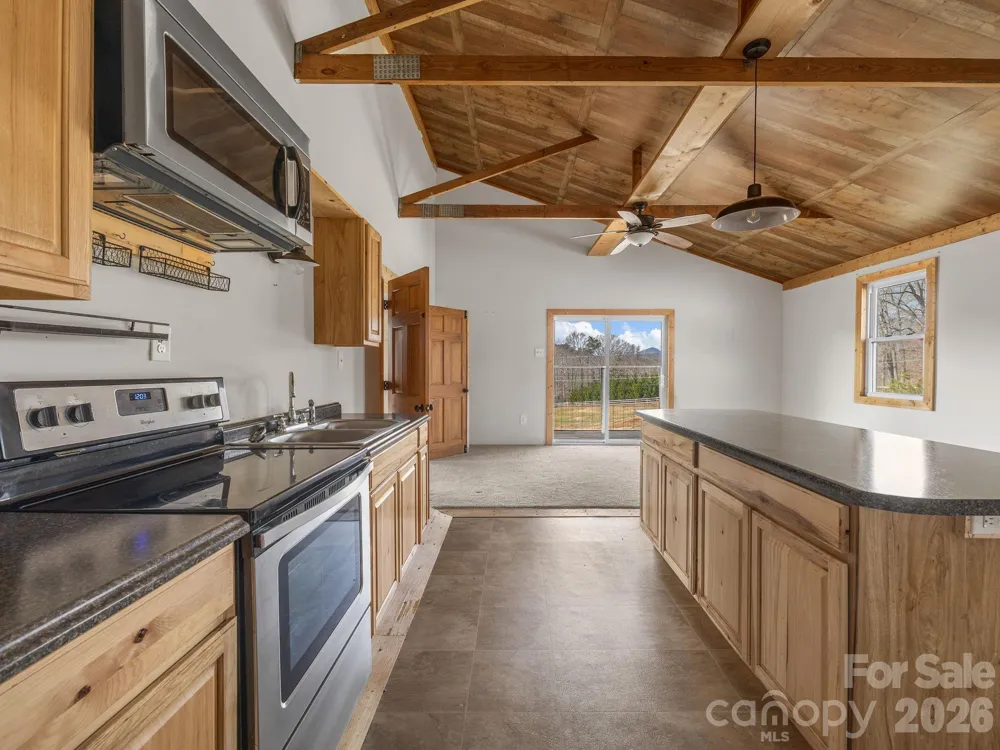 1487 Hayes Road Columbus, NC 28722