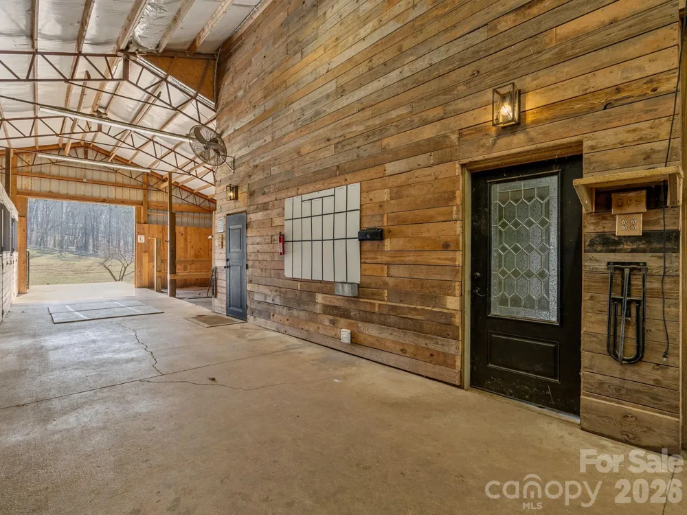 1487 Hayes Road Columbus, NC 28722