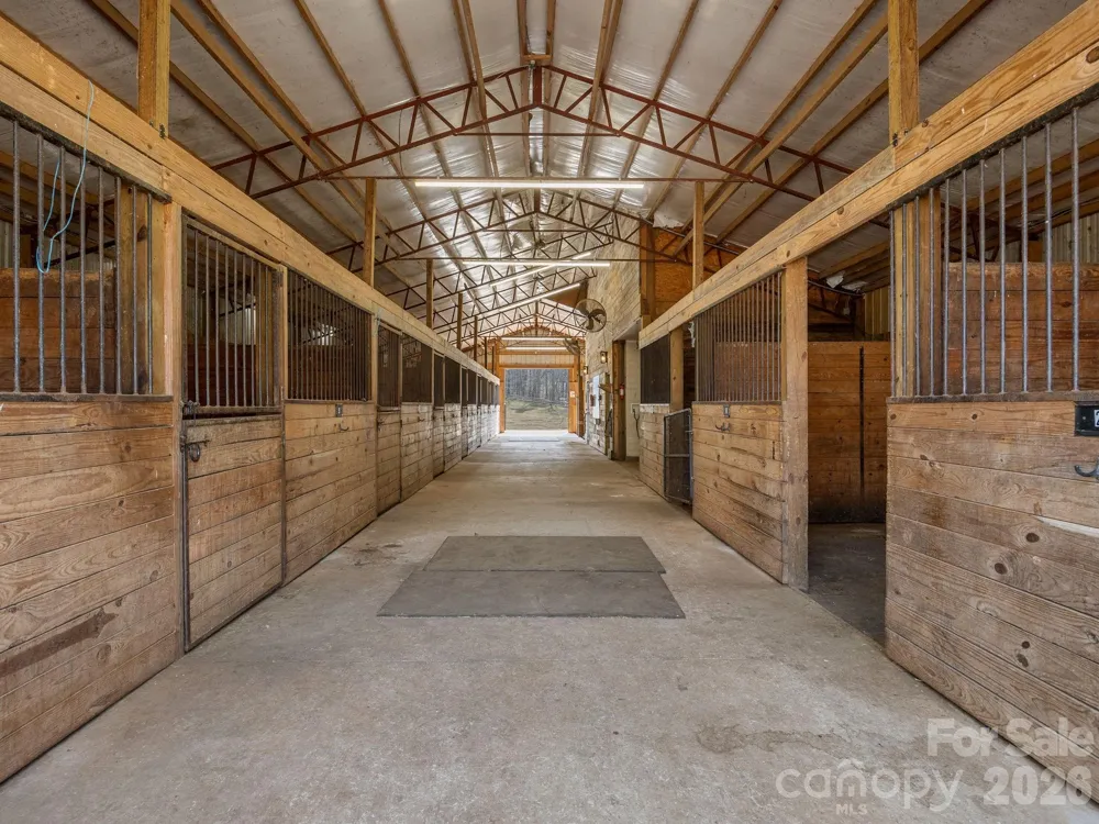 1487 Hayes Road Columbus, NC 28722