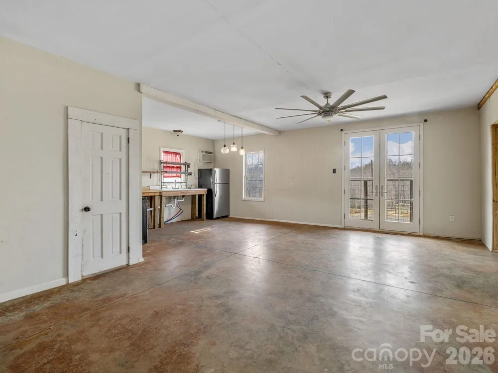 1487 Hayes Road Columbus, NC 28722
