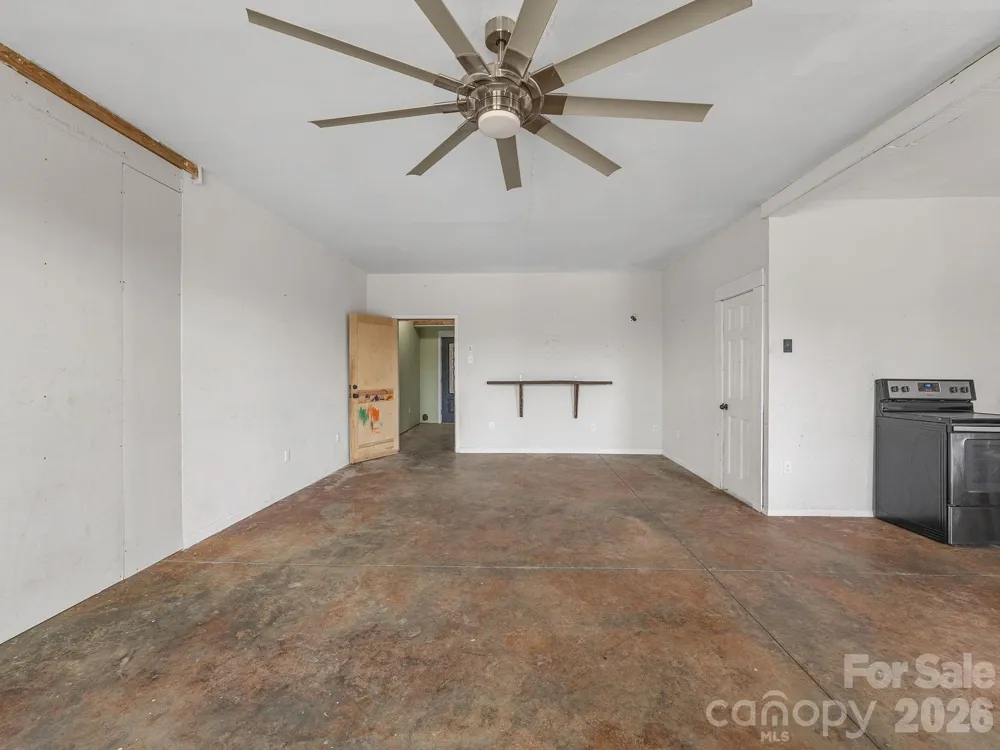 1487 Hayes Road Columbus, NC 28722