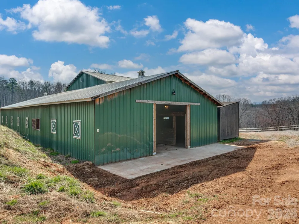 1487 Hayes Road Columbus, NC 28722