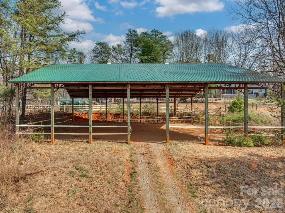 1487 Hayes Road Columbus, NC 28722