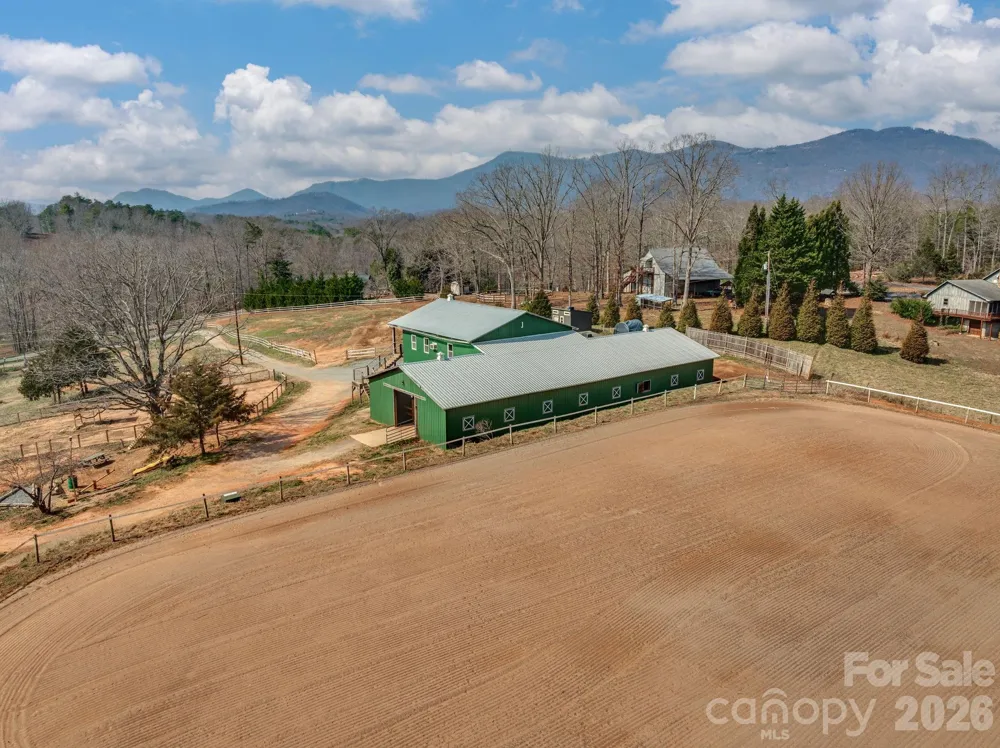 1487 Hayes Road Columbus, NC 28722