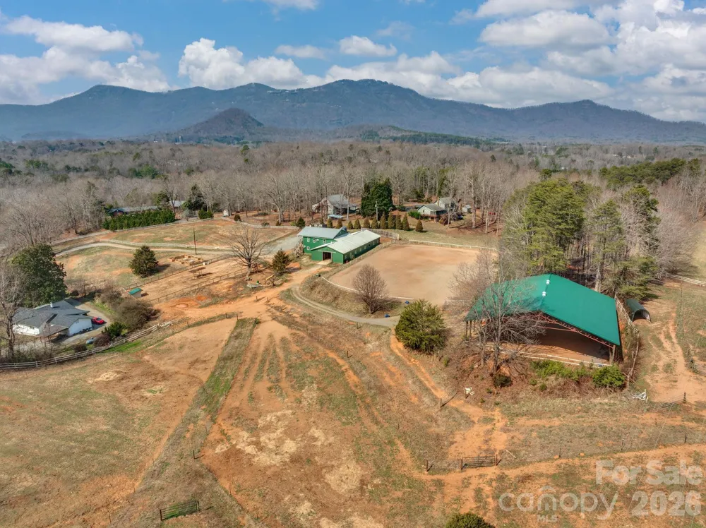 1487 Hayes Road Columbus, NC 28722