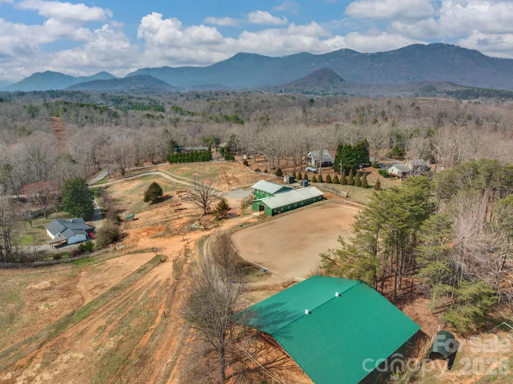 1487 Hayes Road Columbus, NC 28722