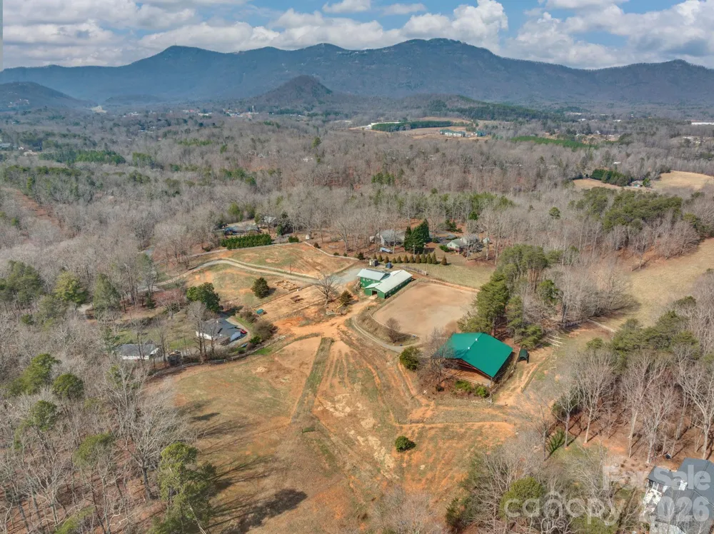 1487 Hayes Road Columbus, NC 28722