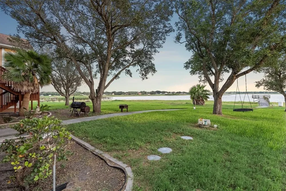 24475 La Ponderosa Mathis, TX 78368