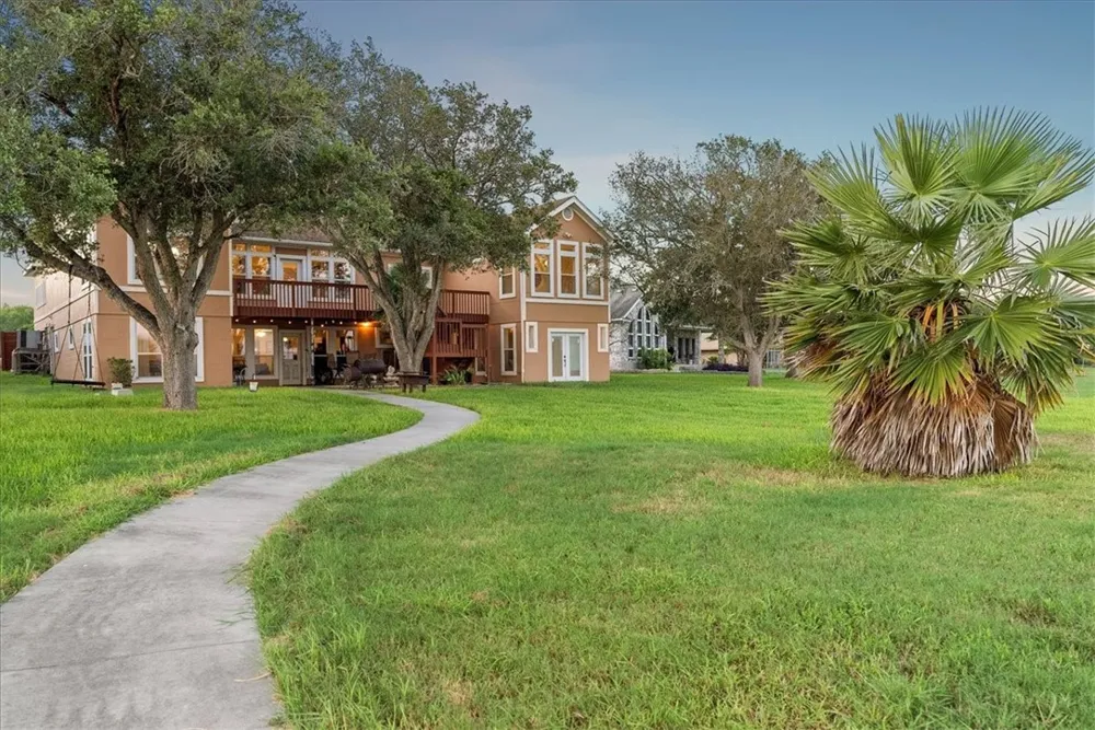 24475 La Ponderosa Mathis, TX 78368