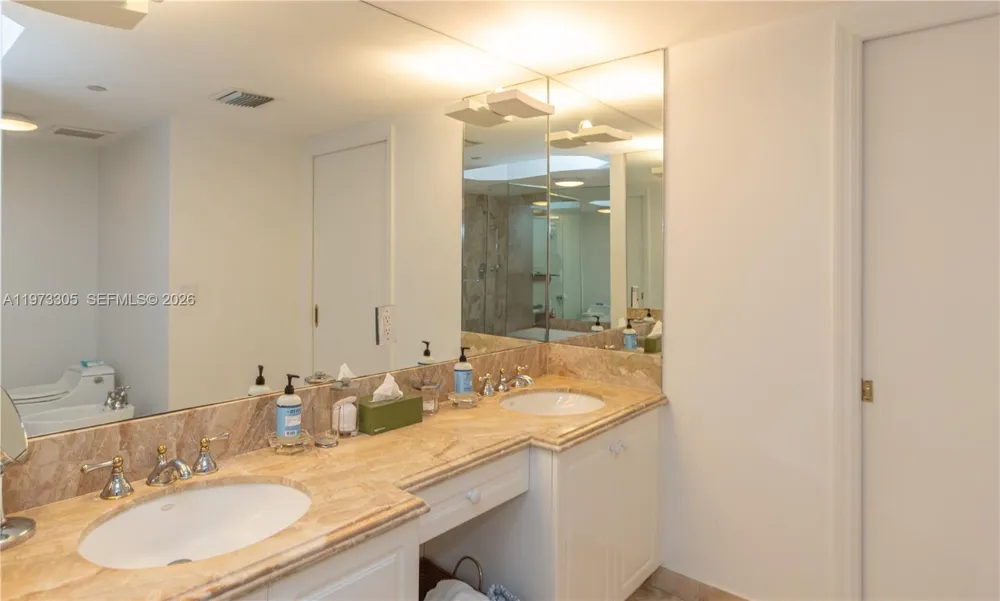 9595 Collins Ave #N6-F Surfside, FL 33154