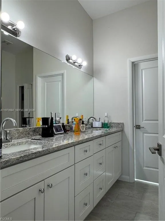 1818 Inwood RD La Belle, FL 33935
