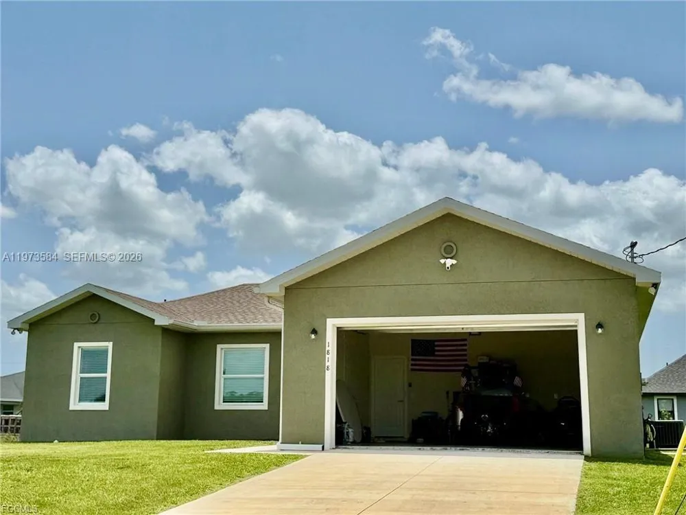 1818 Inwood RD La Belle, FL 33935