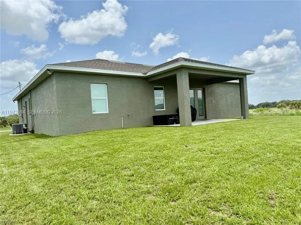 1818 Inwood RD La Belle, FL 33935