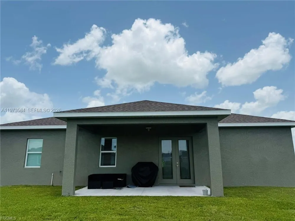 1818 Inwood RD La Belle, FL 33935