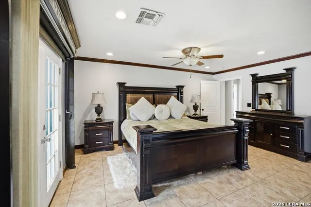 5608 Curran Von Ormy, TX 78073