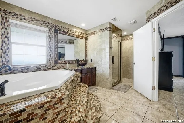 5608 Curran Von Ormy, TX 78073