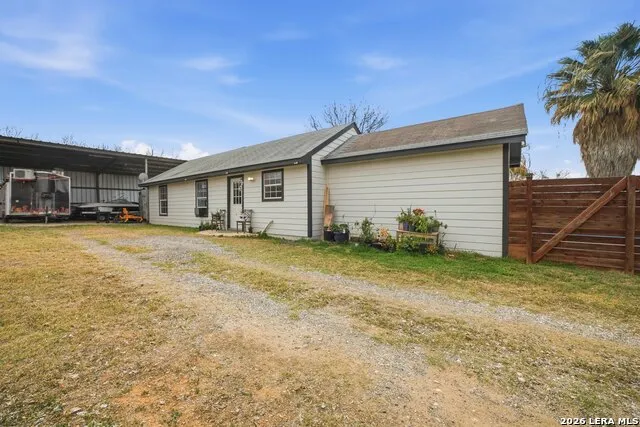 5608 Curran Von Ormy, TX 78073