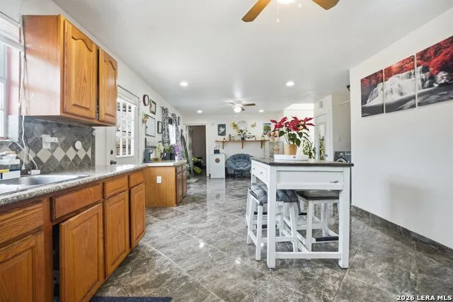 5608 Curran Von Ormy, TX 78073