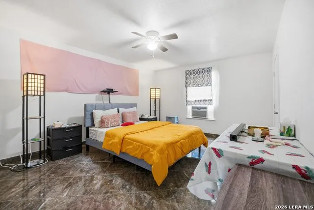 5608 Curran Von Ormy, TX 78073