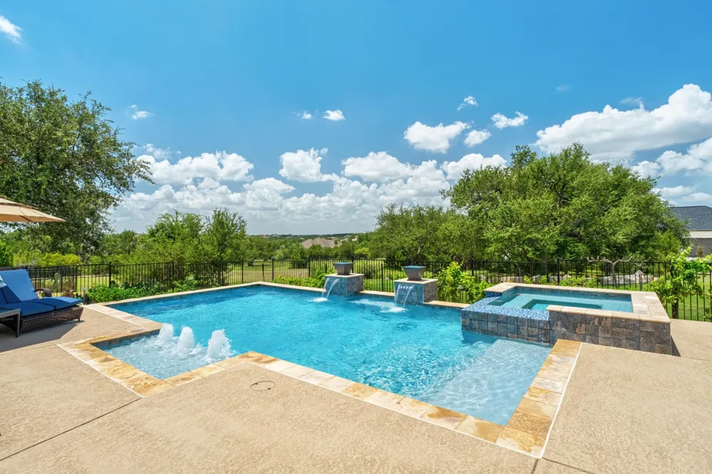120 Applewood Drive Driftwood, TX 78619