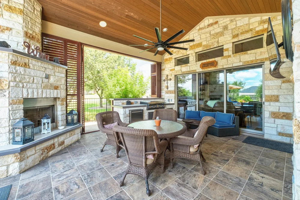 120 Applewood Drive Driftwood, TX 78619