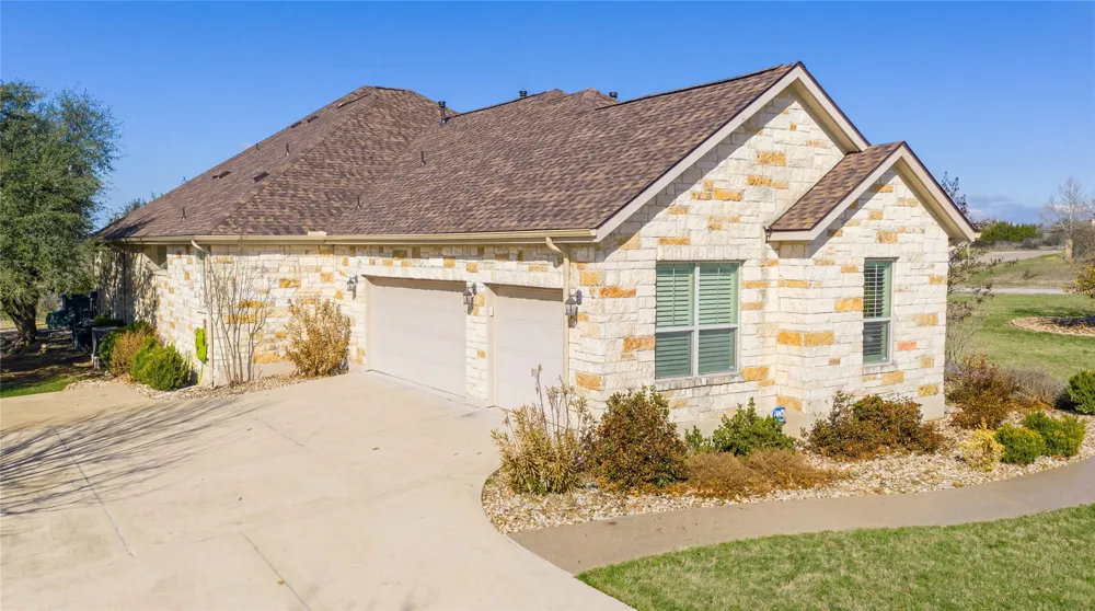 120 Applewood Drive Driftwood, TX 78619