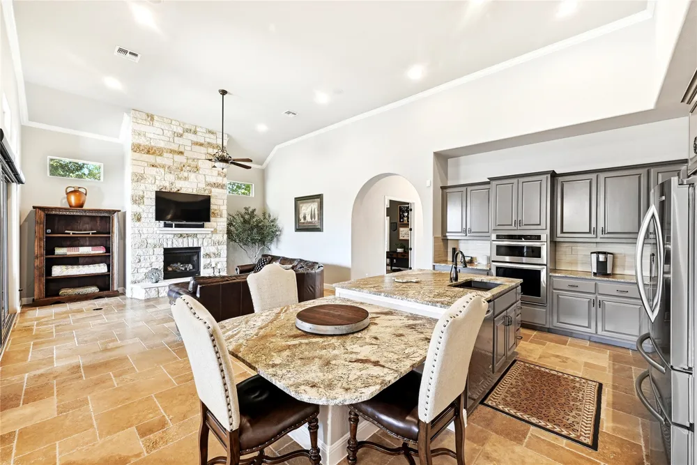 120 Applewood Drive Driftwood, TX 78619