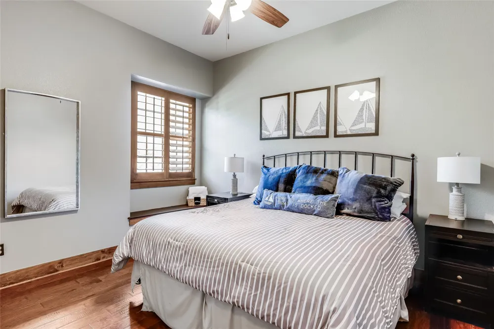 610 Deckhouse Drive Point Venture, TX 78645