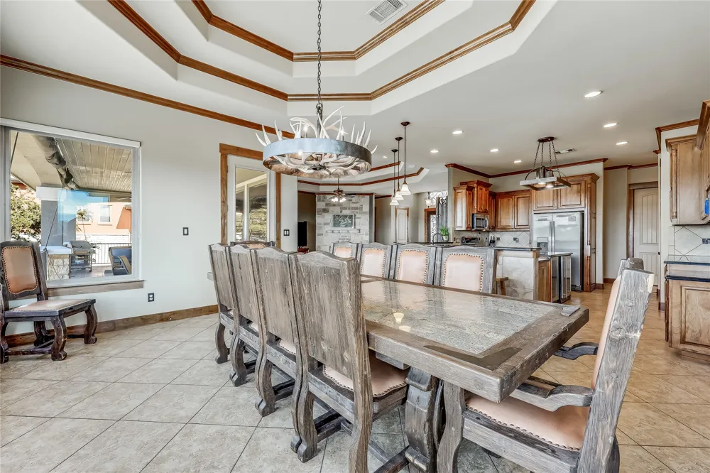 610 Deckhouse Drive Point Venture, TX 78645