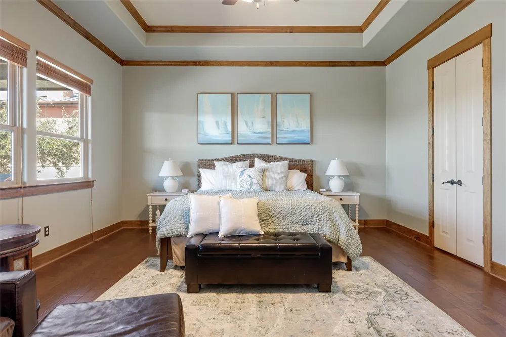 610 Deckhouse Drive Point Venture, TX 78645