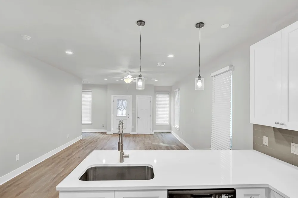 400 Shady Bluff Drive Wimberley, TX 78676