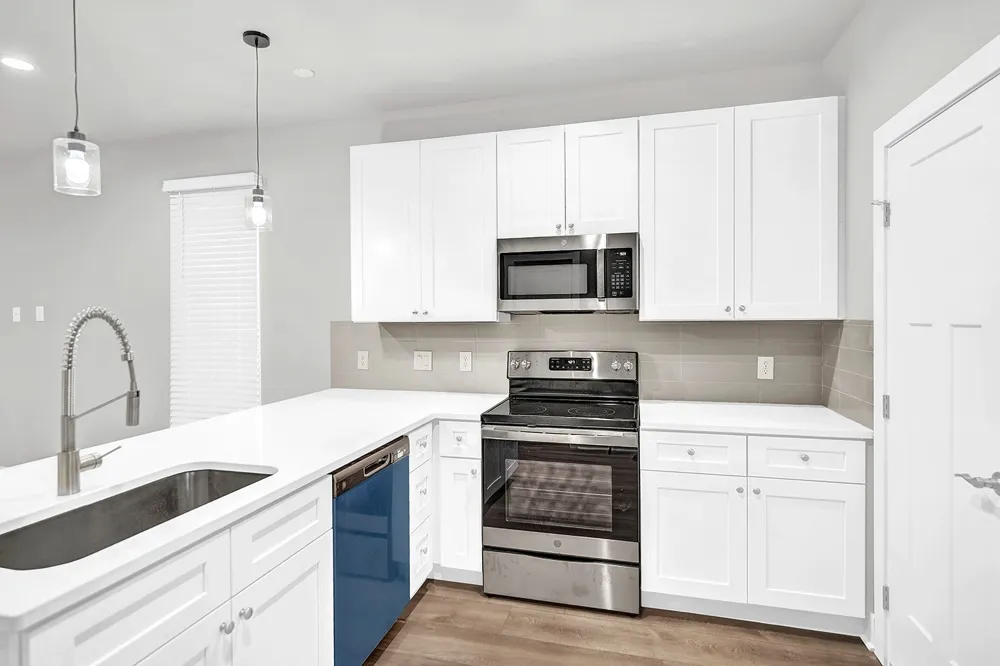 400 Shady Bluff Drive Wimberley, TX 78676