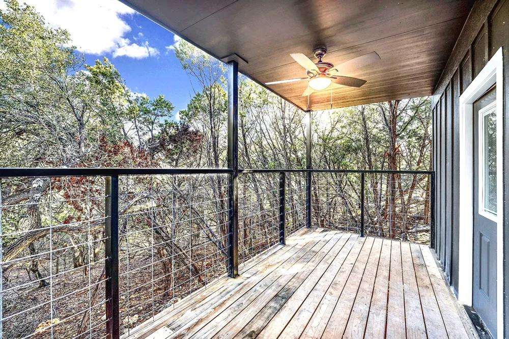400 Shady Bluff Drive Wimberley, TX 78676