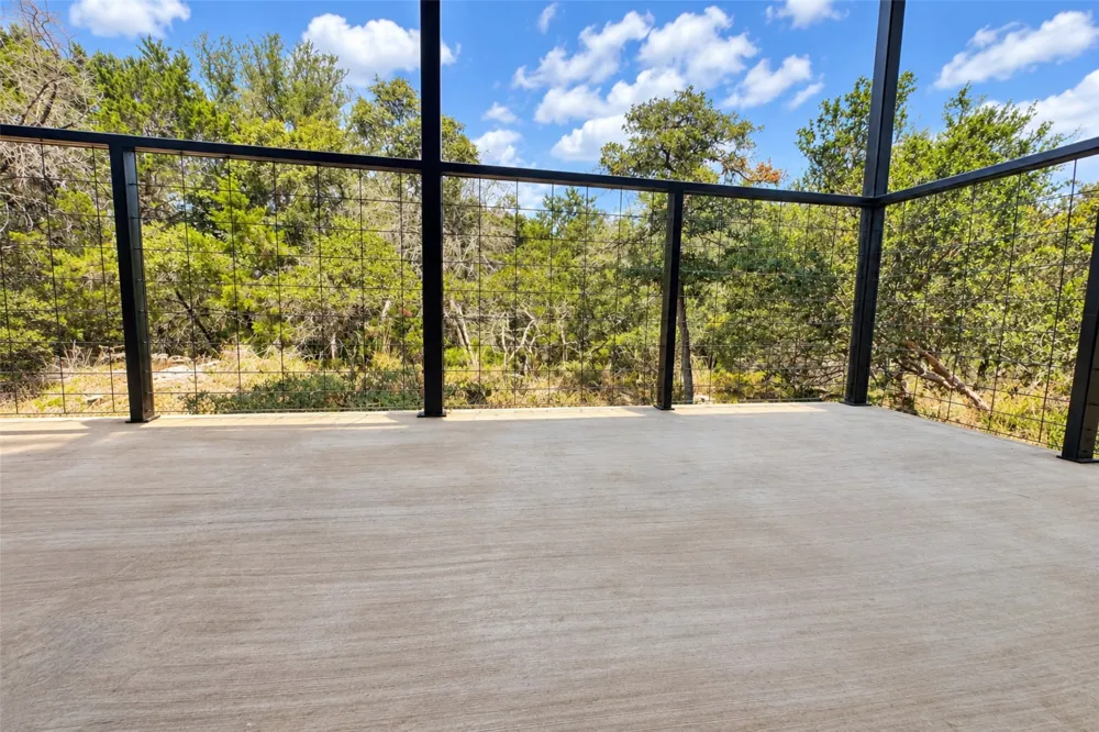 400 Shady Bluff Drive Wimberley, TX 78676