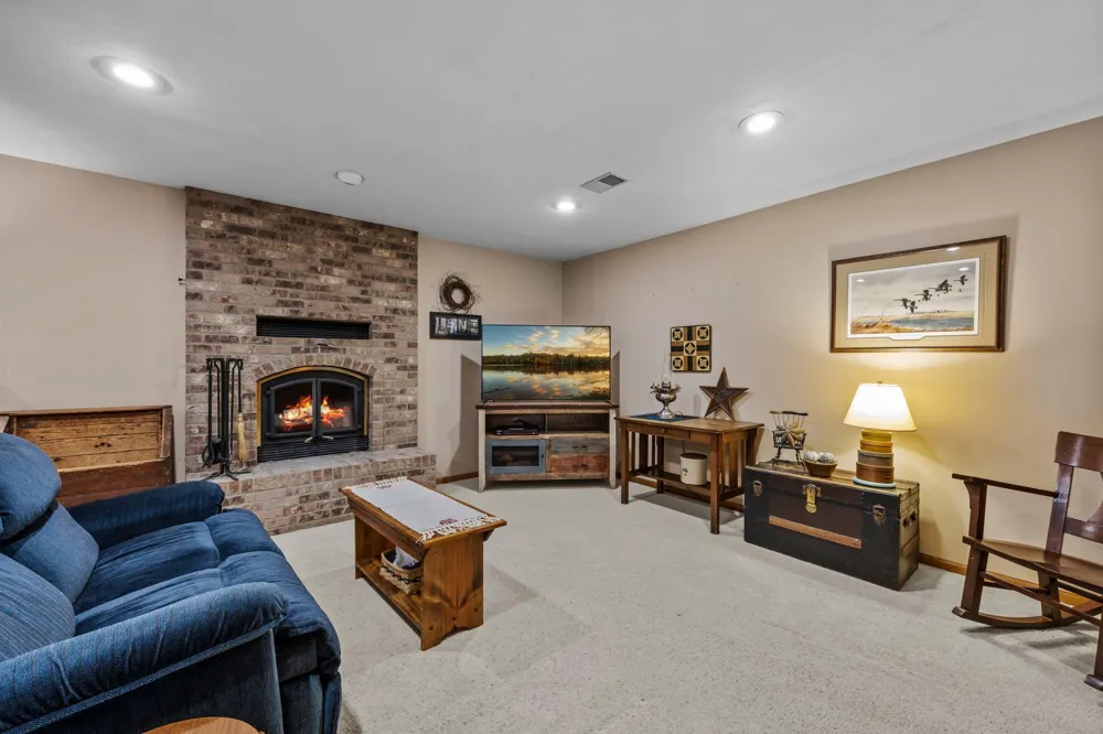 11297 220th Street Silver Lake, MN 55381