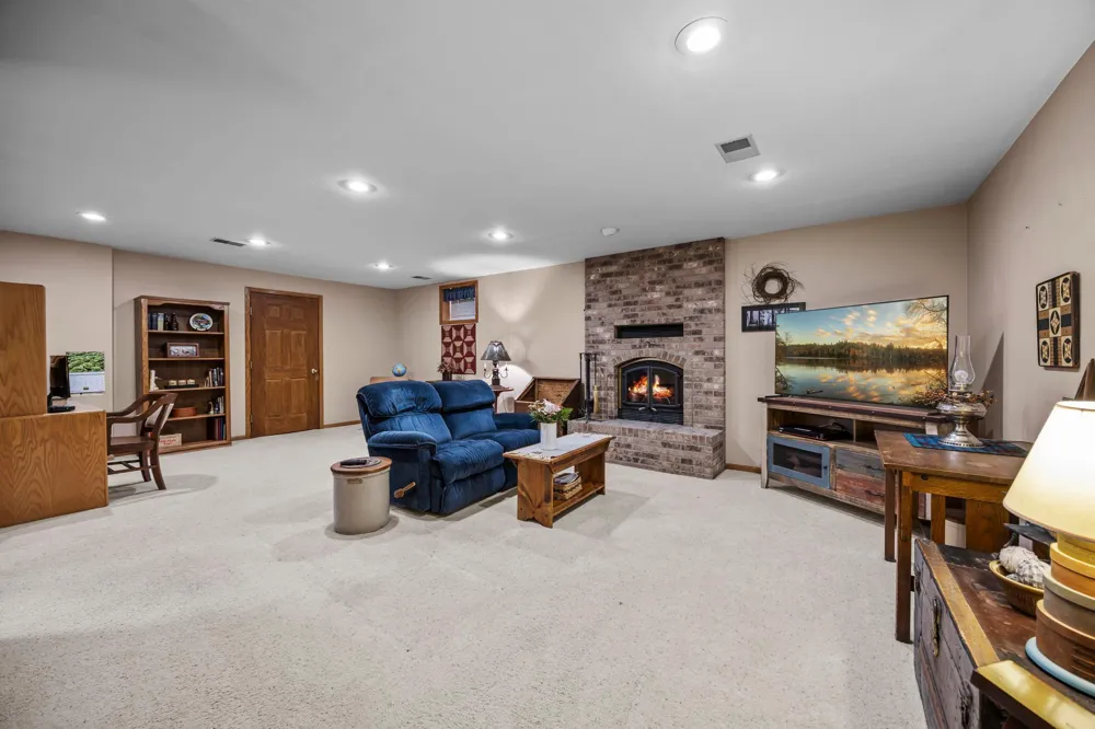 11297 220th Street Silver Lake, MN 55381