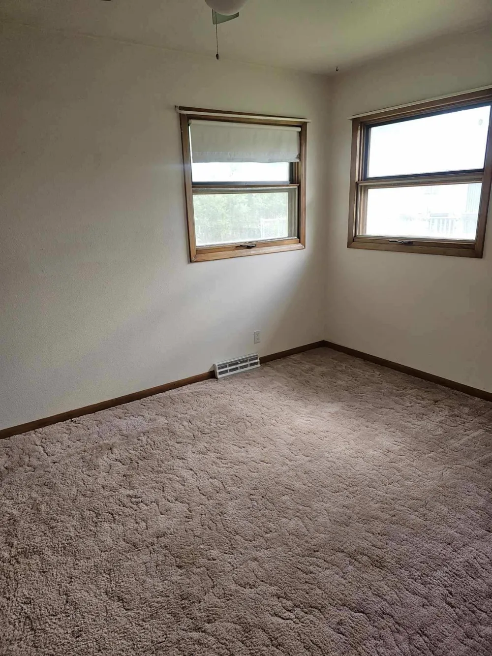 1002 Linden Street Luverne, MN 56156