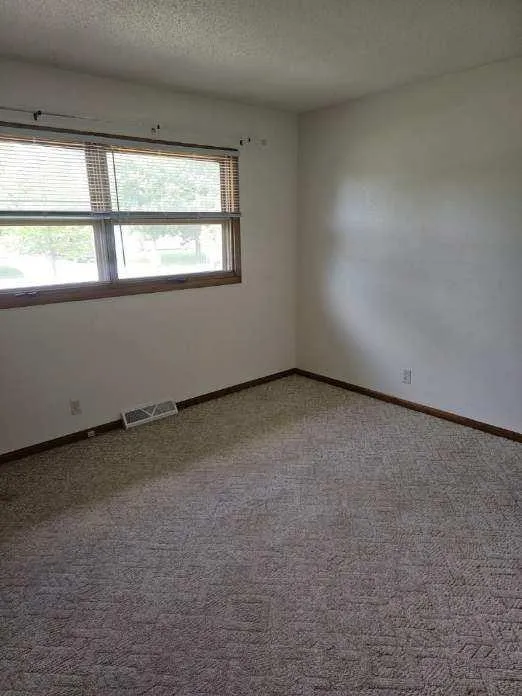 1002 Linden Street Luverne, MN 56156