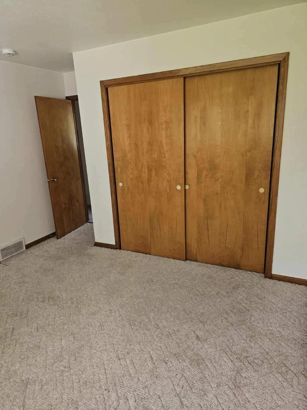 1002 Linden Street Luverne, MN 56156