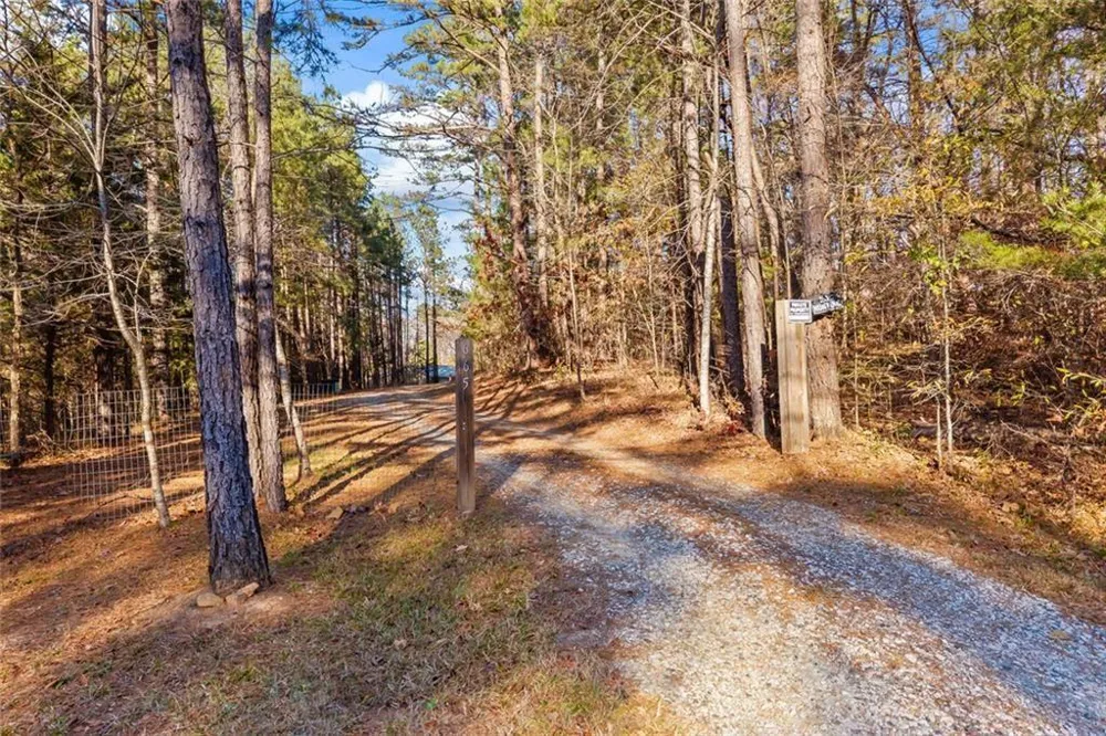 665 Holcomb Drive Martin, GA 30557