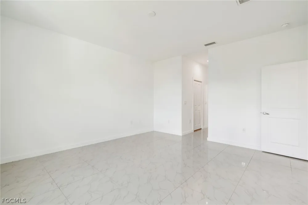 SW Embers Terrace Cape Coral, FL 33991