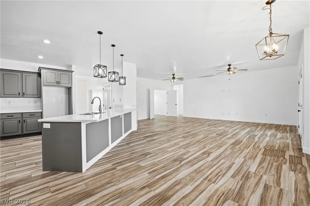 3156 Mateuse Street Logandale, NV 89021