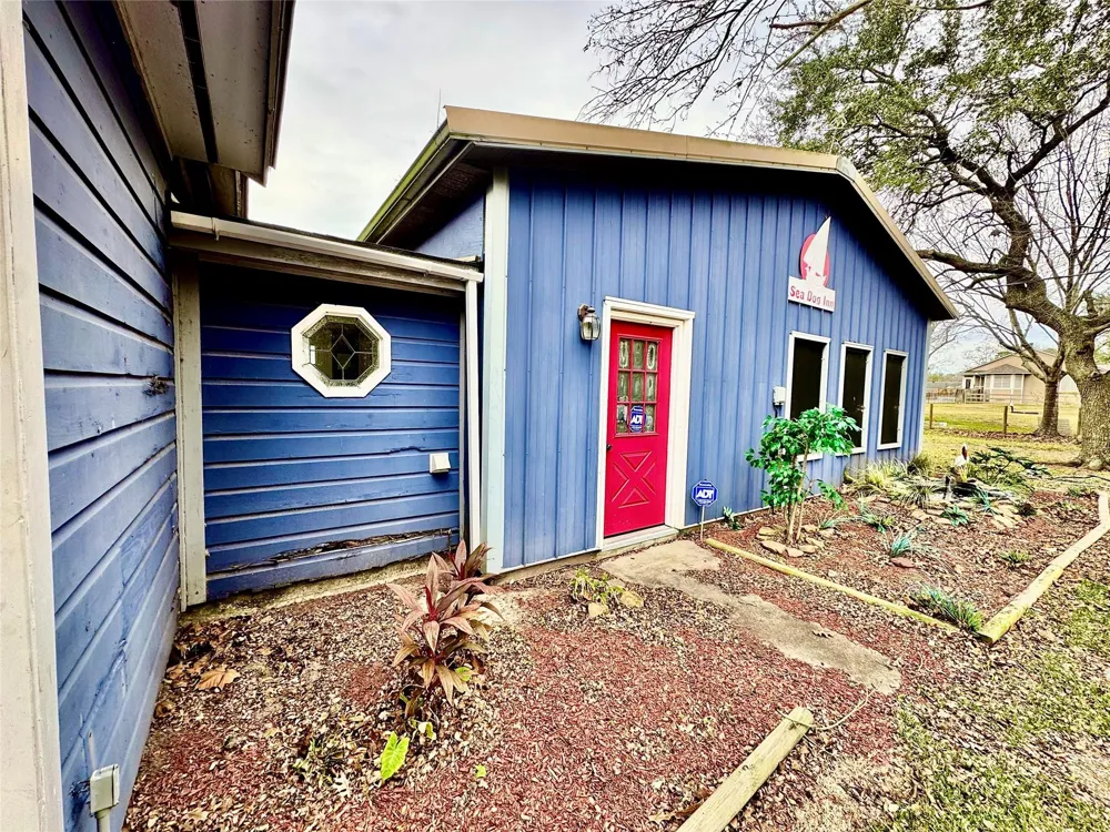 310 Ellen Avenue League City, TX 77573