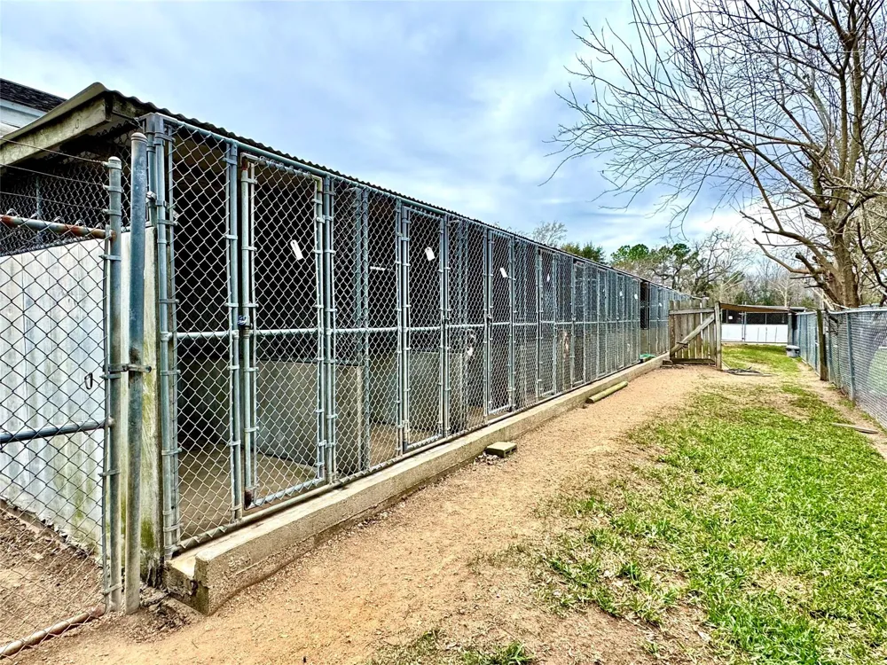 310 Ellen Avenue League City, TX 77573