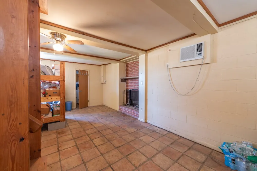 167 Buckeye Knoll Road George West, TX 78022