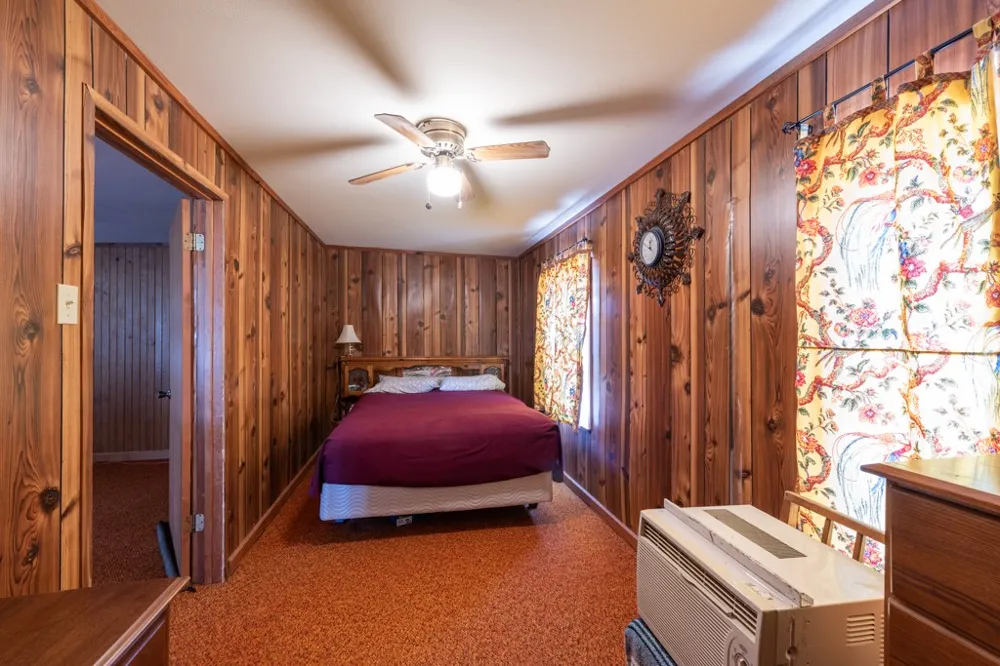 167 Buckeye Knoll Road George West, TX 78022