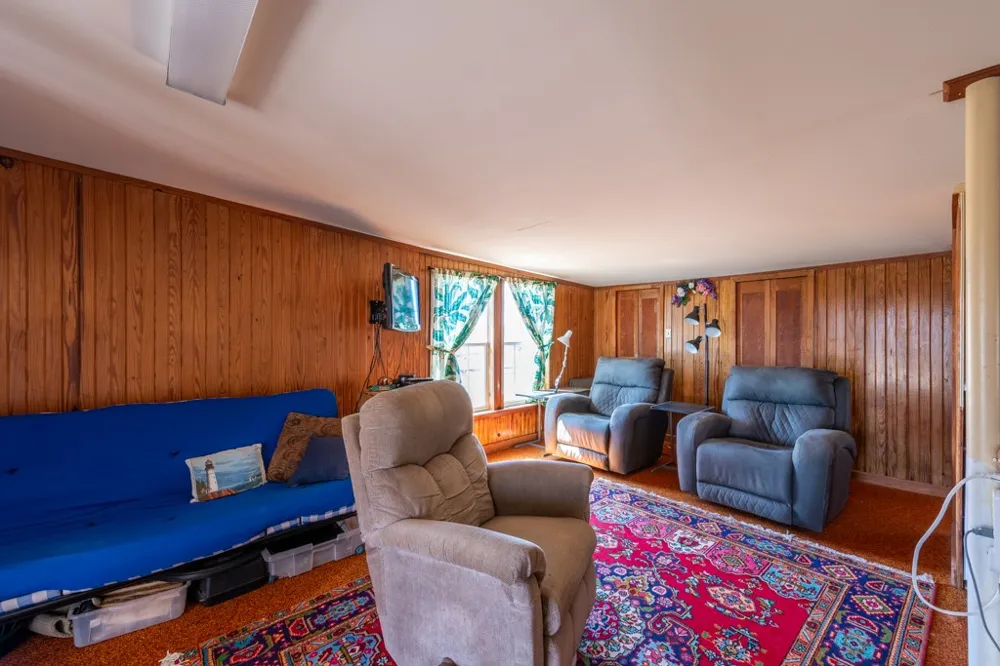 167 Buckeye Knoll Road George West, TX 78022
