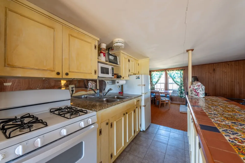 167 Buckeye Knoll Road George West, TX 78022