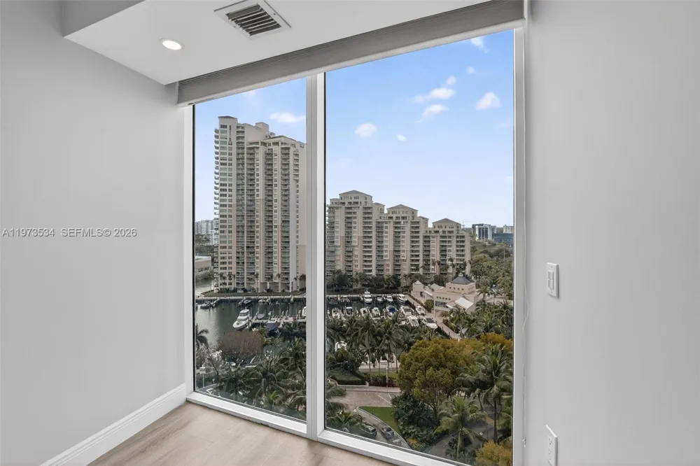 3370 Hidden Bay Dr #1501 Aventura, FL 33180